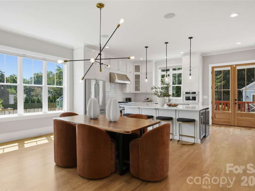 4342 Walker Road, Charlotte, NC 28211.  MLS# CAR4416343, YatesRealty ID 47757. 