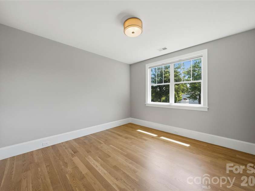4342 Walker Road, Charlotte, NC 28211.  MLS# CAR4416343, YatesRealty ID 47757. 