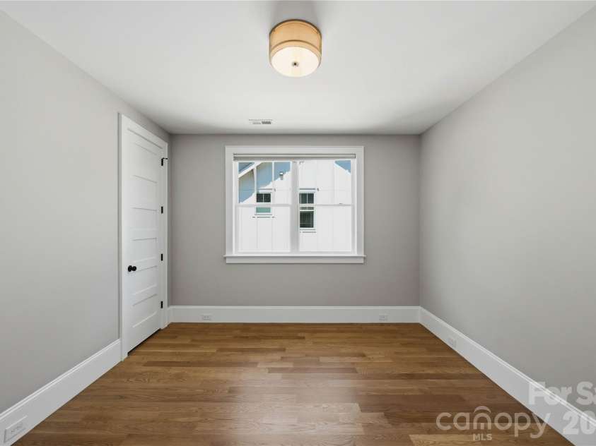 4342 Walker Road, Charlotte, NC 28211.  MLS# CAR4416343, YatesRealty ID 47757. 