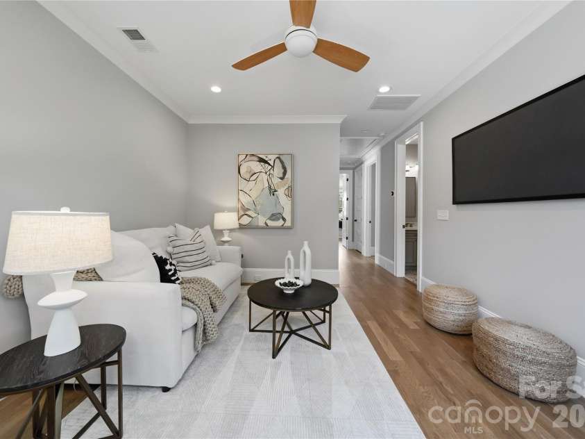 4342 Walker Road, Charlotte, NC 28211.  MLS# CAR4416343, YatesRealty ID 47757. 