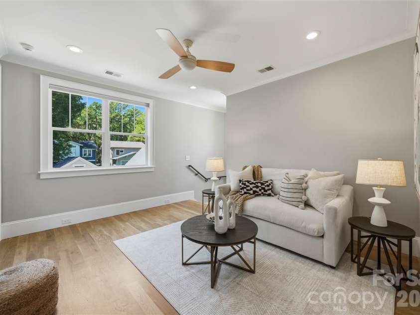 4342 Walker Road, Charlotte, NC 28211.  MLS# CAR4416343, YatesRealty ID 47757. 