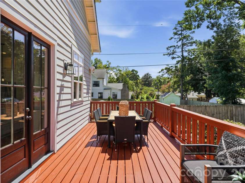4342 Walker Road, Charlotte, NC 28211.  MLS# CAR4416343, YatesRealty ID 47757. 