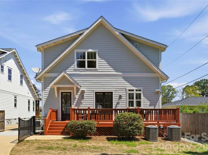 4342 Walker Road, Charlotte, NC 28211.  MLS# CAR4416343, YatesRealty ID 47757. 
