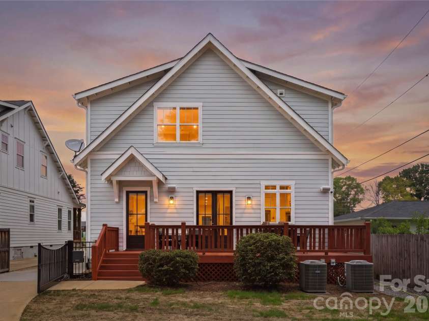 4342 Walker Road, Charlotte, NC 28211.  MLS# CAR4416343, YatesRealty ID 47757. 