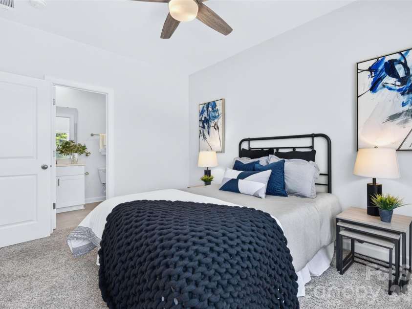 2522 Arbor Loop Drive, Charlotte, NC 28217.  MLS# CAR4415852, YatesRealty ID 47758. 