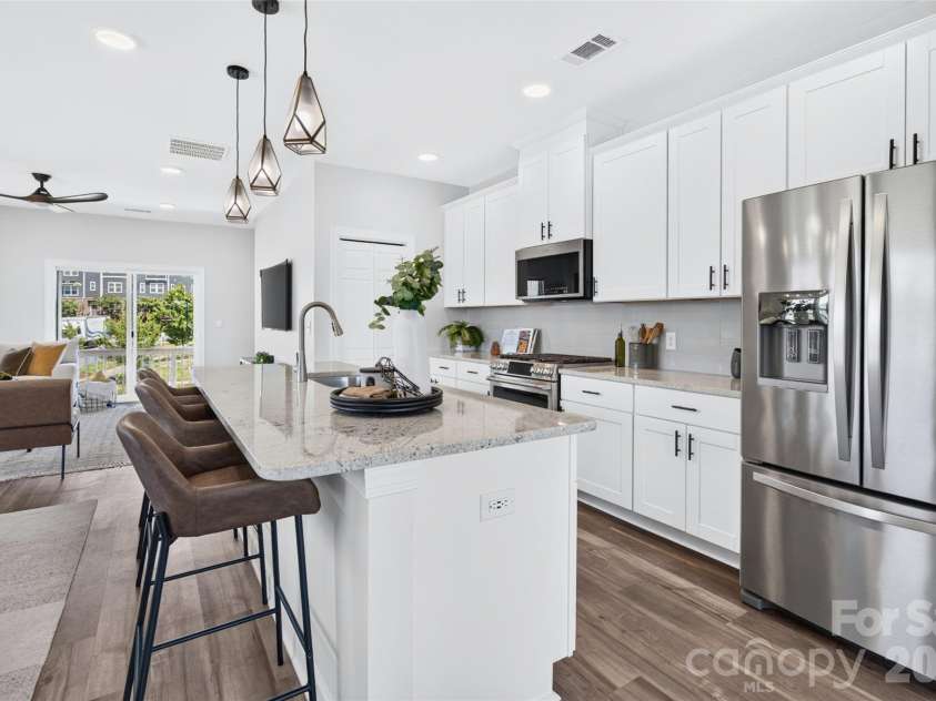 2522 Arbor Loop Drive, Charlotte, NC 28217.  MLS# CAR4415852, YatesRealty ID 47758. 