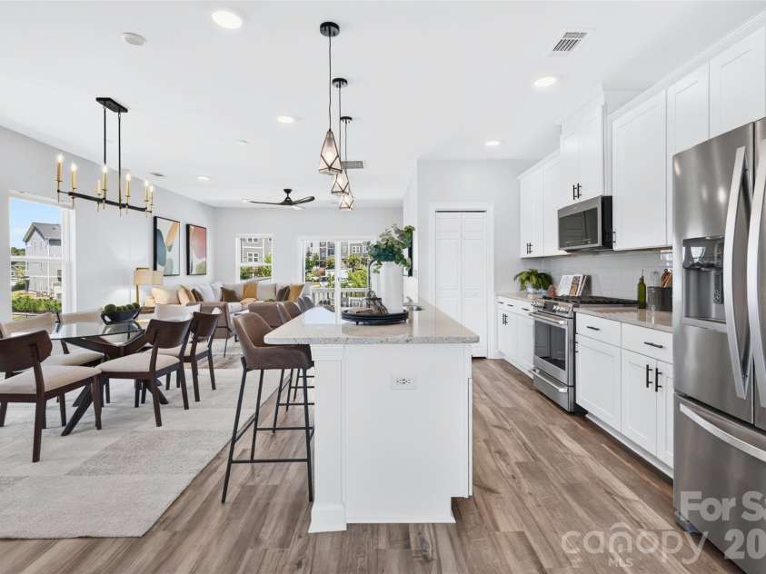 2522 Arbor Loop Drive, Charlotte, NC 28217.  MLS# CAR4415852, YatesRealty ID 47758. 