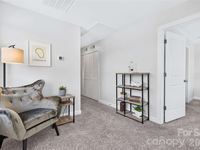 2522 Arbor Loop Drive, Charlotte, NC 28217.  MLS# CAR4415852, YatesRealty ID 47758. 