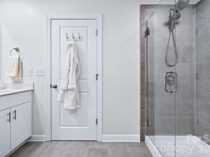 2522 Arbor Loop Drive, Charlotte, NC 28217.  MLS# CAR4415852, YatesRealty ID 47758. 