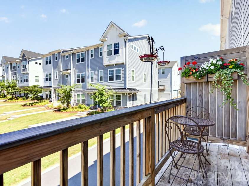2522 Arbor Loop Drive, Charlotte, NC 28217.  MLS# CAR4415852, YatesRealty ID 47758. 