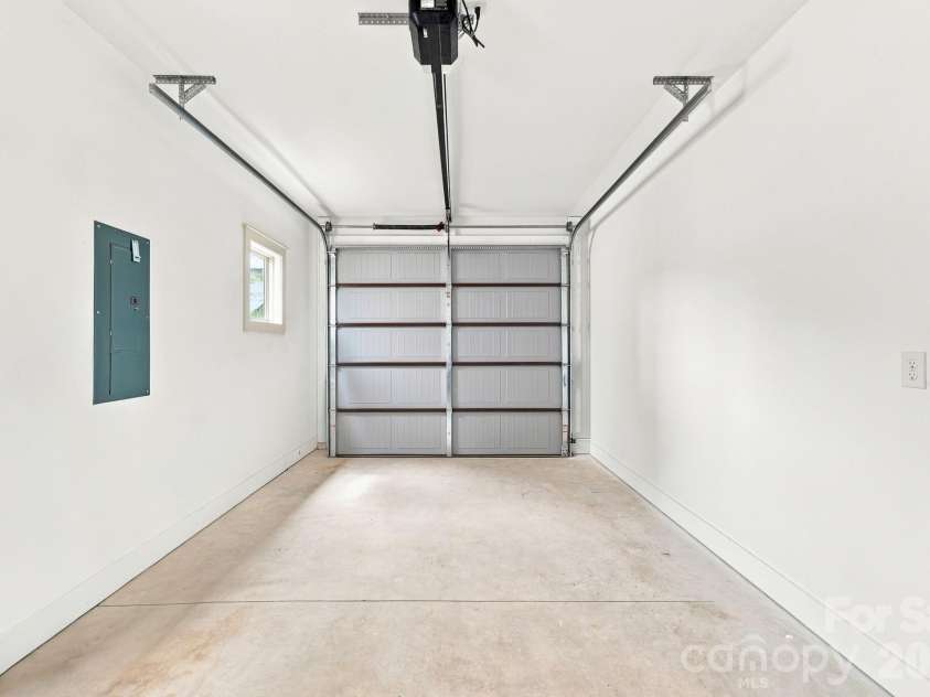 128 Chepstow Place, Black Mountain, NC 28711.  MLS# CAR4415709, YatesRealty ID 47759. One car garage