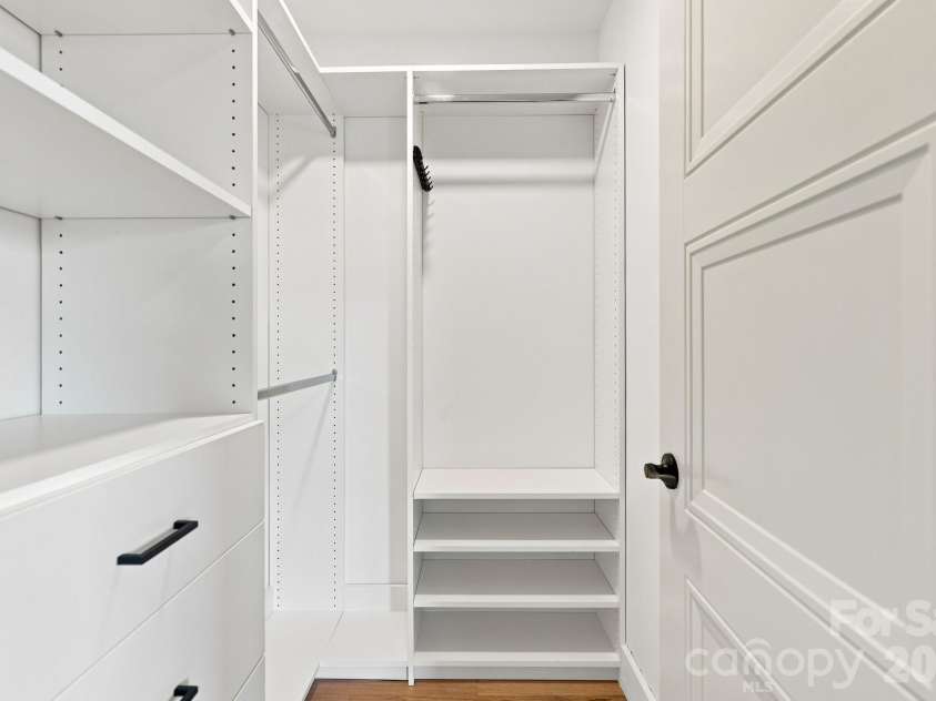 128 Chepstow Place, Black Mountain, NC 28711.  MLS# CAR4415709, YatesRealty ID 47759. Primary closet