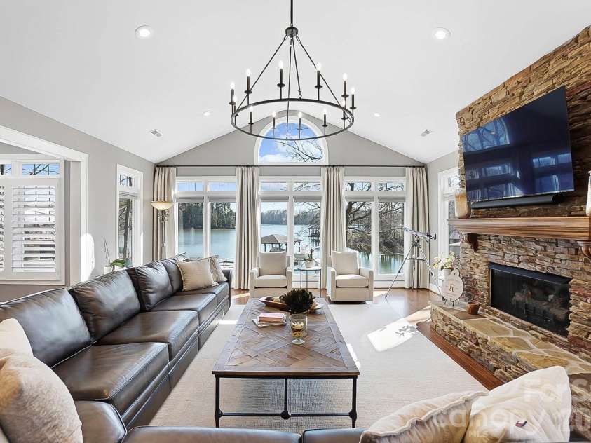 8320 Catawba Cove Drive, Belmont, NC 28012.  MLS# CAR4356566, YatesRealty ID 4776. 