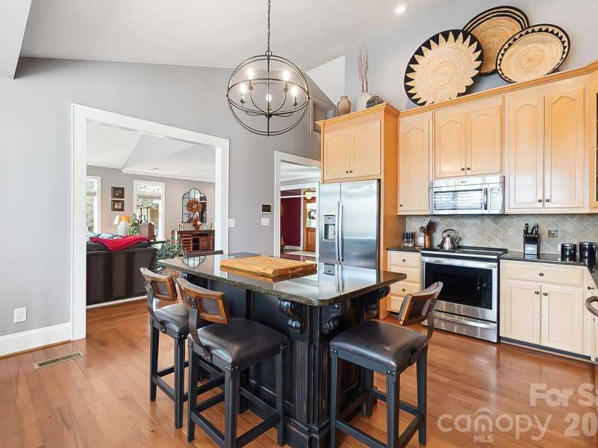 8320 Catawba Cove Drive, Belmont, NC 28012.  MLS# CAR4356566, YatesRealty ID 4776. 