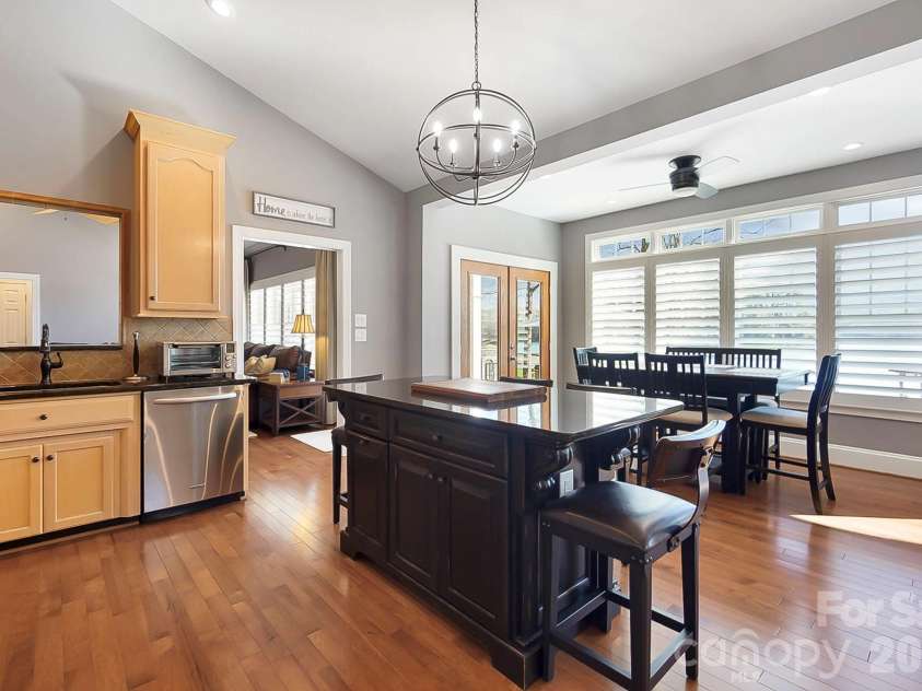 8320 Catawba Cove Drive, Belmont, NC 28012.  MLS# CAR4356566, YatesRealty ID 4776. 
