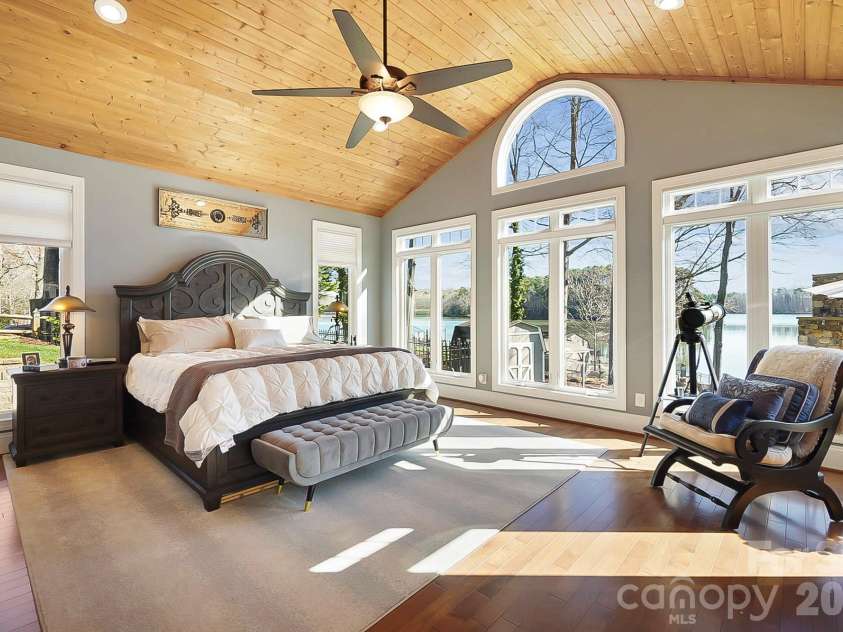 8320 Catawba Cove Drive, Belmont, NC 28012.  MLS# CAR4356566, YatesRealty ID 4776. 