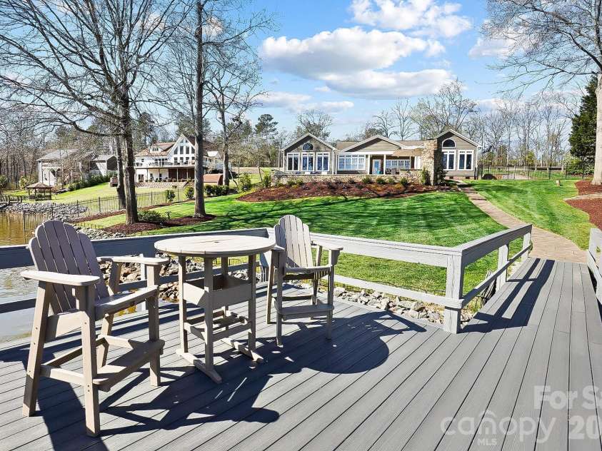 8320 Catawba Cove Drive, Belmont, NC 28012.  MLS# CAR4356566, YatesRealty ID 4776. 