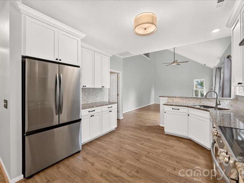 6200 Greengate Lane, Waxhaw, NC 28173.  MLS# CAR4419296, YatesRealty ID 47760. 