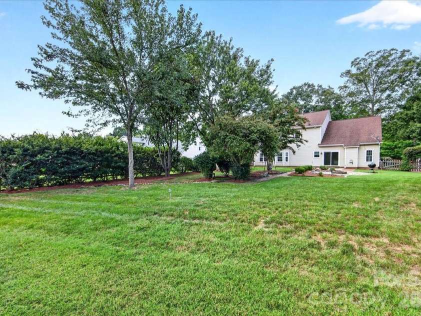 6200 Greengate Lane, Waxhaw, NC 28173.  MLS# CAR4419296, YatesRealty ID 47760. 