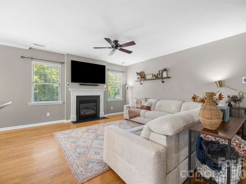 14918 Brotherly Lane, Charlotte, NC 28278.  MLS# CAR4417944, YatesRealty ID 47761. 
