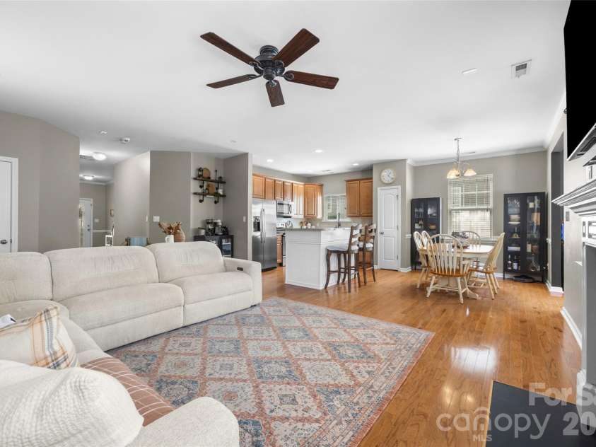 14918 Brotherly Lane, Charlotte, NC 28278.  MLS# CAR4417944, YatesRealty ID 47761. 