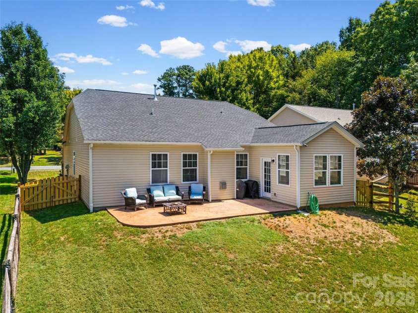 14918 Brotherly Lane, Charlotte, NC 28278.  MLS# CAR4417944, YatesRealty ID 47761. 