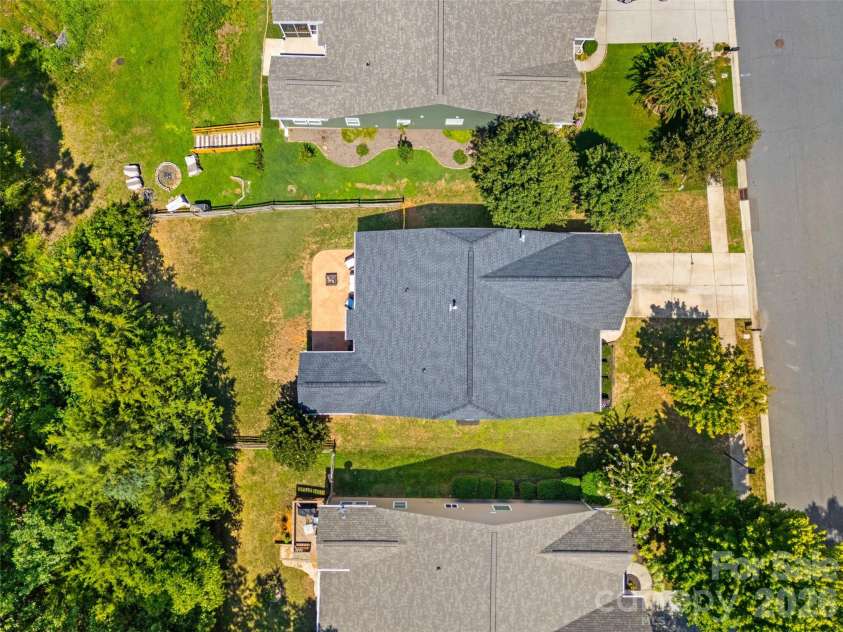 14918 Brotherly Lane, Charlotte, NC 28278.  MLS# CAR4417944, YatesRealty ID 47761. 