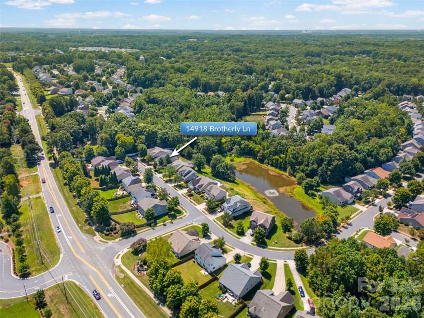 14918 Brotherly Lane, Charlotte, NC 28278.  MLS# CAR4417944, YatesRealty ID 47761. 