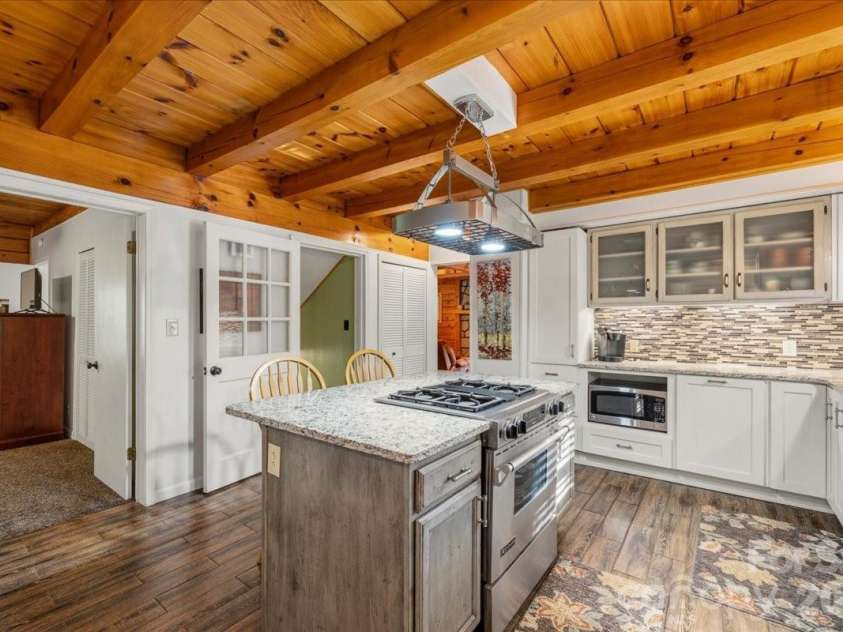 6012 Holiday Shores Avenue, Nebo, NC 28761.  MLS# CAR4419298, YatesRealty ID 47764. Modern kitchen