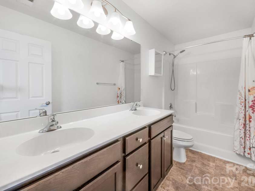 738 Cardwell Lane, Fletcher, NC 28732.  MLS# CAR4419188, YatesRealty ID 47765. 