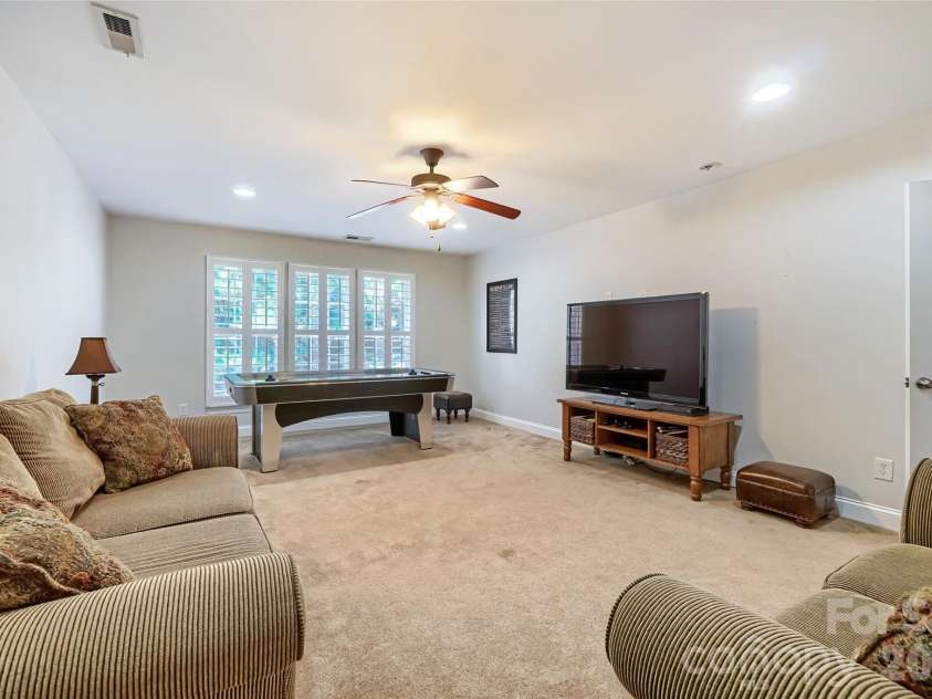 9547 Burford Lane, Concord, NC 28027.  MLS# CAR4418375, YatesRealty ID 47766. 