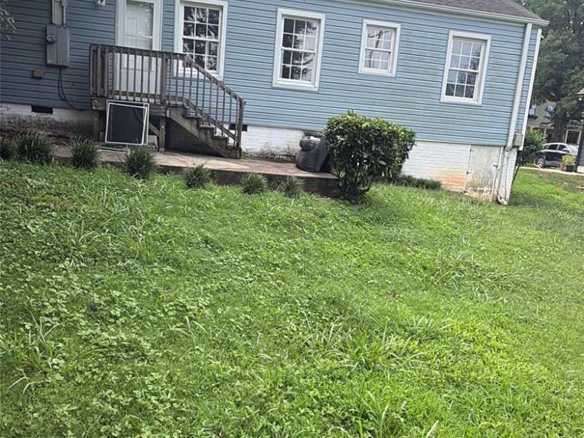 1009 Woodside Avenue, Charlotte, NC 28205.  MLS# CAR4416850, YatesRealty ID 47767. 