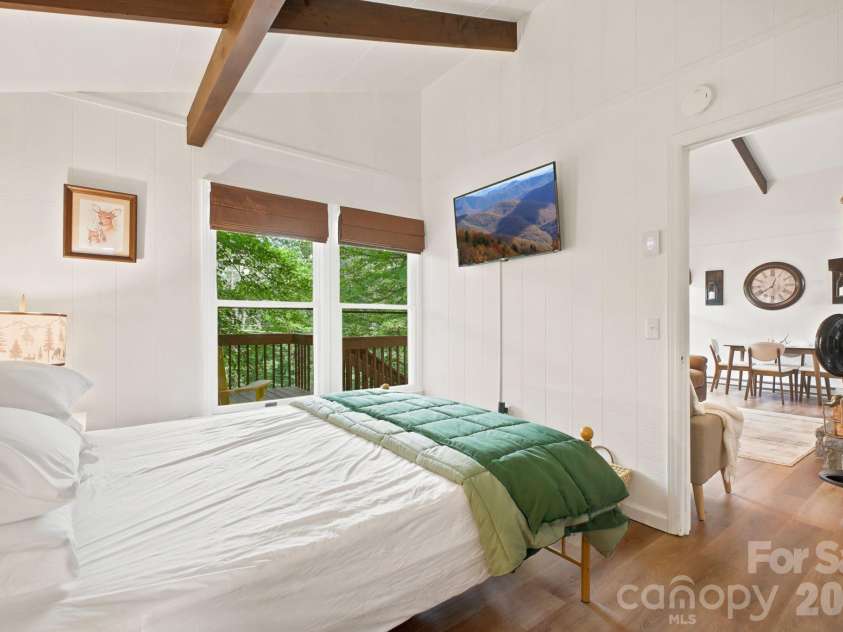 242 Charter Hills Road, Beech Mountain, NC 28604.  MLS# CAR4419611, YatesRealty ID 47769. 
