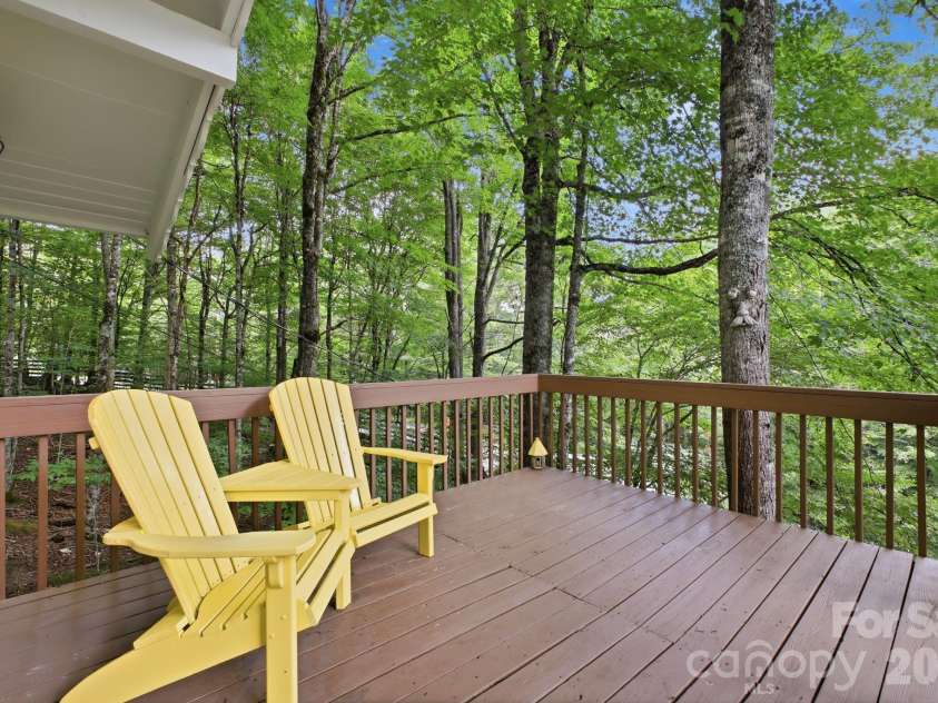 242 Charter Hills Road, Beech Mountain, NC 28604.  MLS# CAR4419611, YatesRealty ID 47769. 