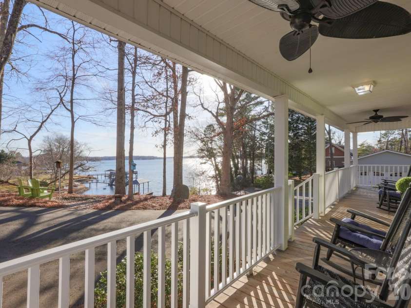 114 Newark Lane, Mooresville, NC 28117.  MLS# CAR4337366, YatesRealty ID 4777. 