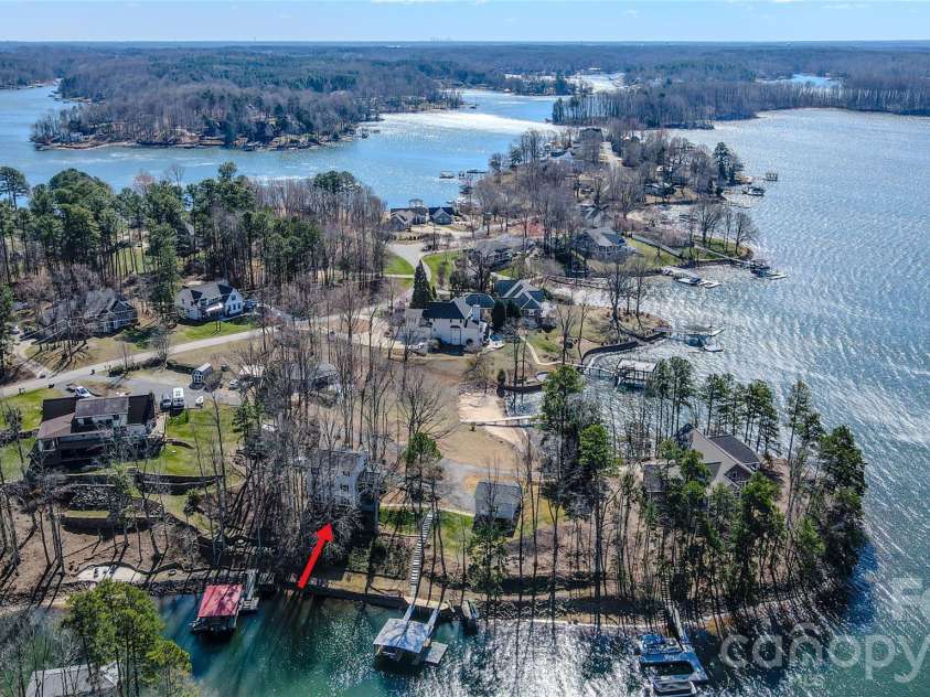 114 Newark Lane, Mooresville, NC 28117.  MLS# CAR4337366, YatesRealty ID 4777. 