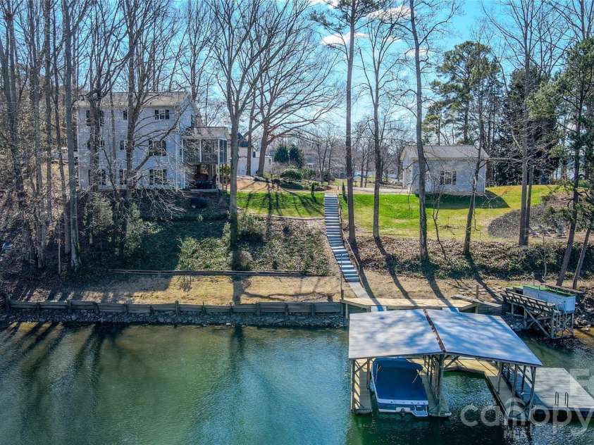 114 Newark Lane, Mooresville, NC 28117.  MLS# CAR4337366, YatesRealty ID 4777. 