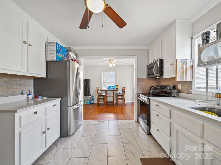 7335 Meadowdale Lane, Charlotte, NC 28212.  MLS# CAR4291836, YatesRealty ID 4777. 