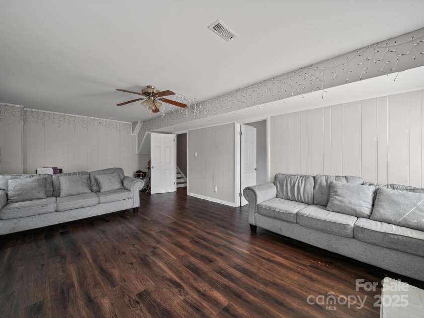 7335 Meadowdale Lane, Charlotte, NC 28212.  MLS# CAR4291836, YatesRealty ID 4777. 