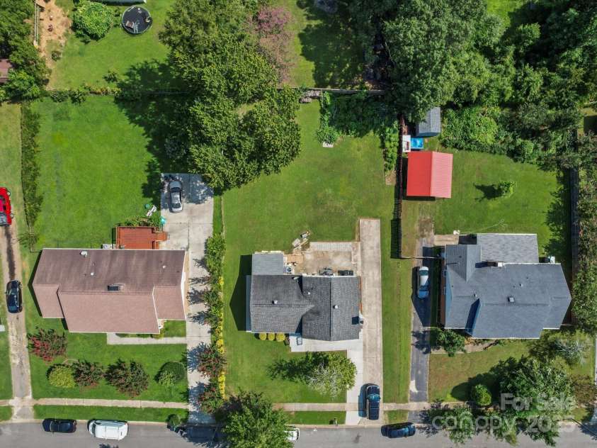 7335 Meadowdale Lane, Charlotte, NC 28212.  MLS# CAR4291836, YatesRealty ID 4777. 