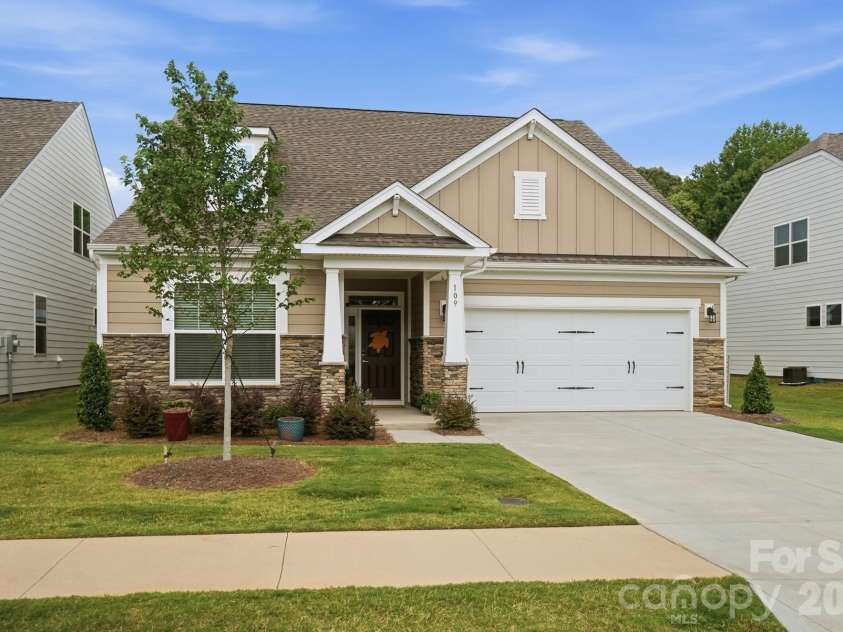 109 Dunlavin Way, Mooresville, NC 28115.  MLS# CAR4417987, YatesRealty ID 47770. 