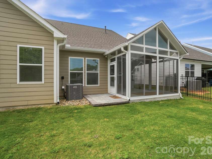 109 Dunlavin Way, Mooresville, NC 28115.  MLS# CAR4417987, YatesRealty ID 47770. 