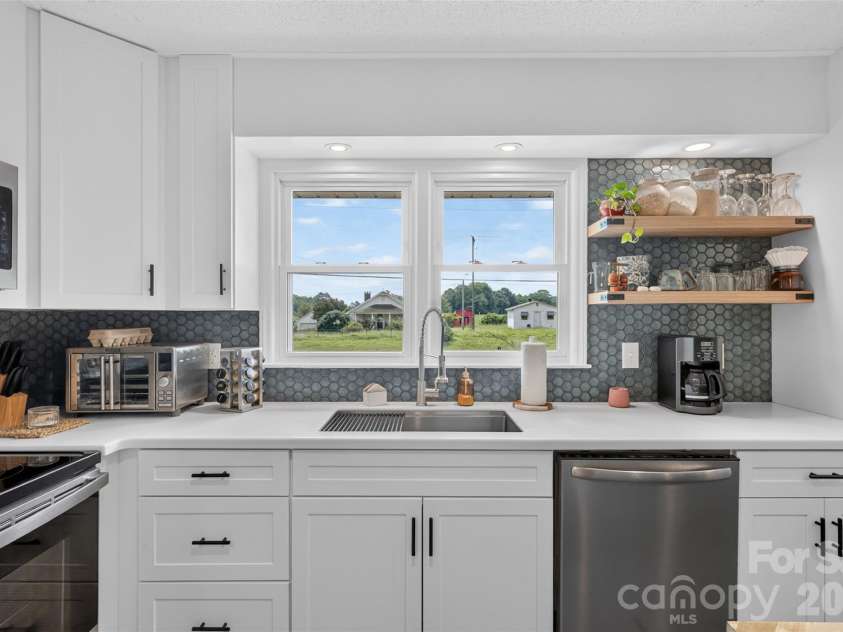 2560 NC 152 Highway, China Grove, NC 28023.  MLS# CAR4419454, YatesRealty ID 47771. Outside view at kitchen