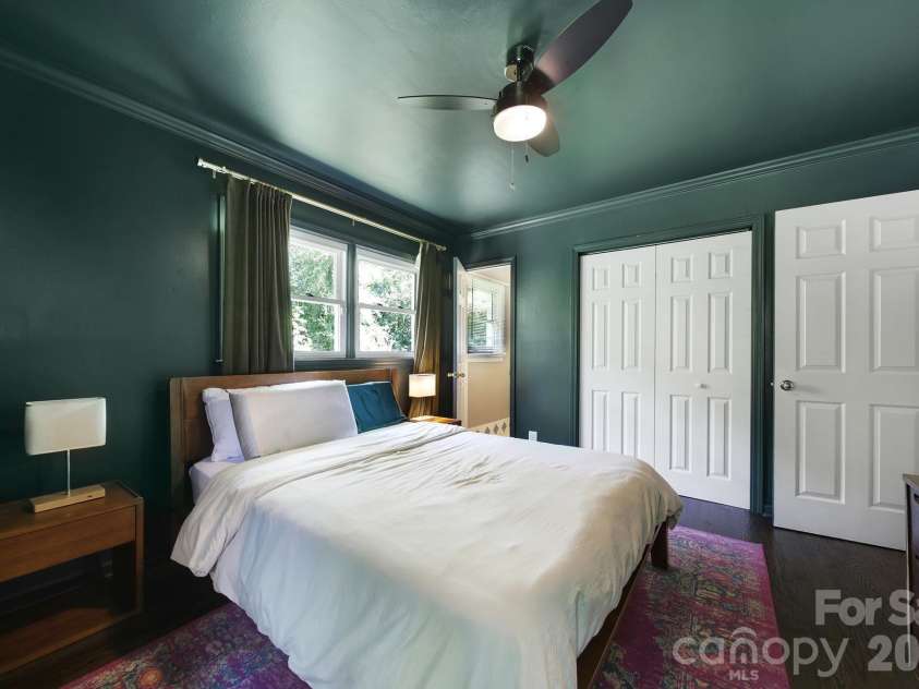 3335 Dunaire Drive, Charlotte, NC 28205.  MLS# CAR4419256, YatesRealty ID 47772. Spacious primary bedroom