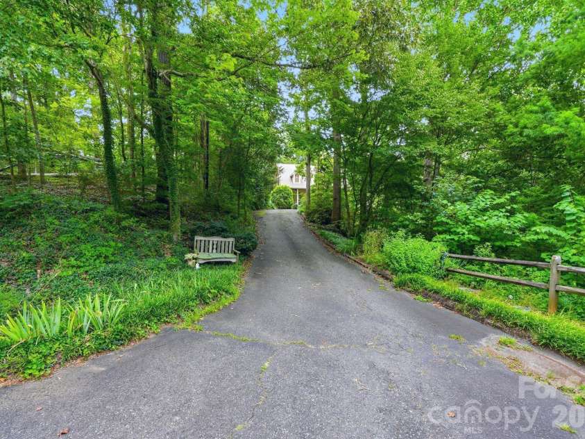 721 Canterbury Road, Kings Mountain, NC 28086.  MLS# CAR4410865, YatesRealty ID 47773. 