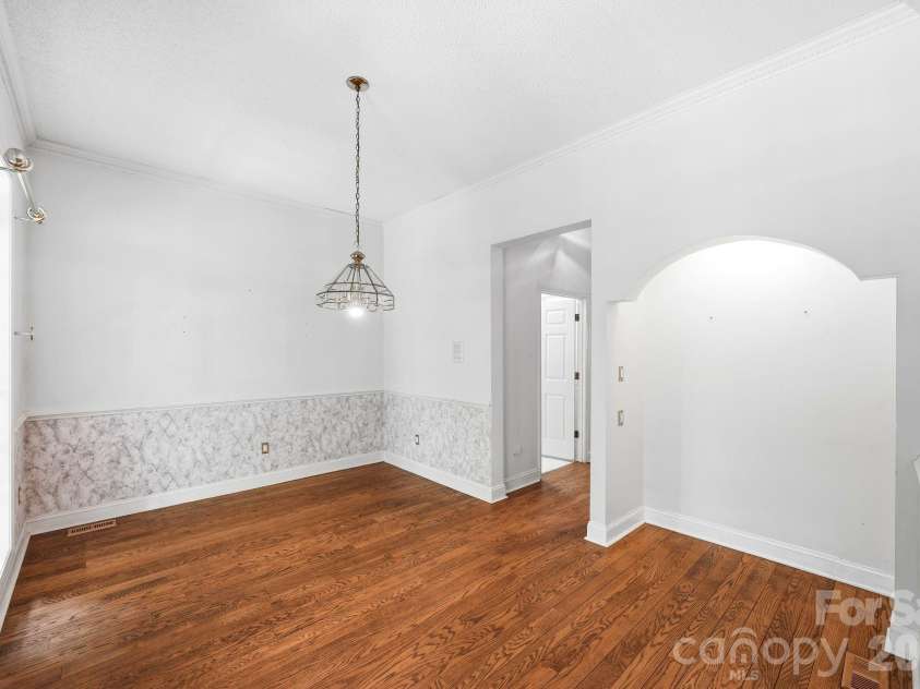 721 Canterbury Road, Kings Mountain, NC 28086.  MLS# CAR4410865, YatesRealty ID 47773. 