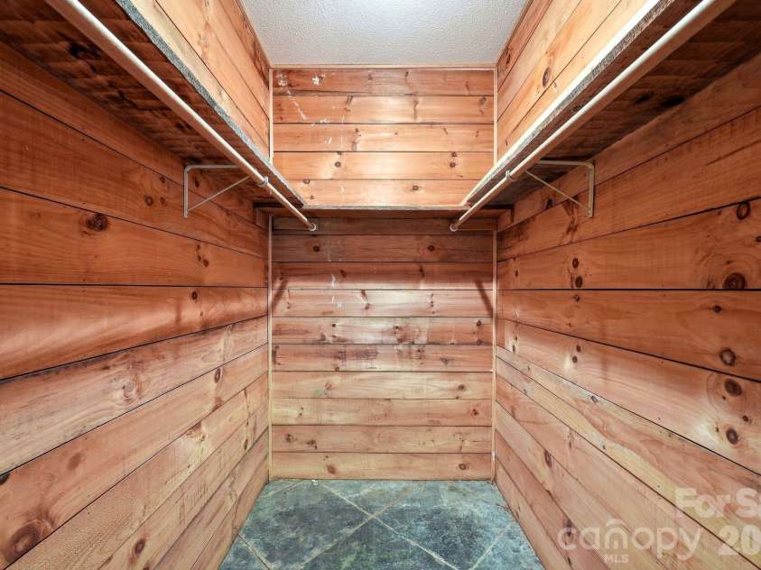 721 Canterbury Road, Kings Mountain, NC 28086.  MLS# CAR4410865, YatesRealty ID 47773. 