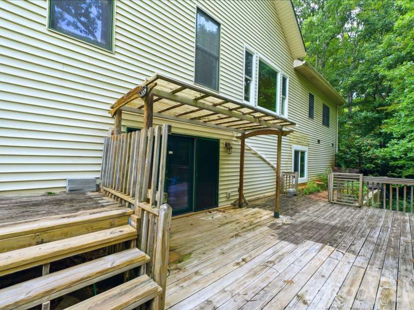 721 Canterbury Road, Kings Mountain, NC 28086.  MLS# CAR4410865, YatesRealty ID 47773. 