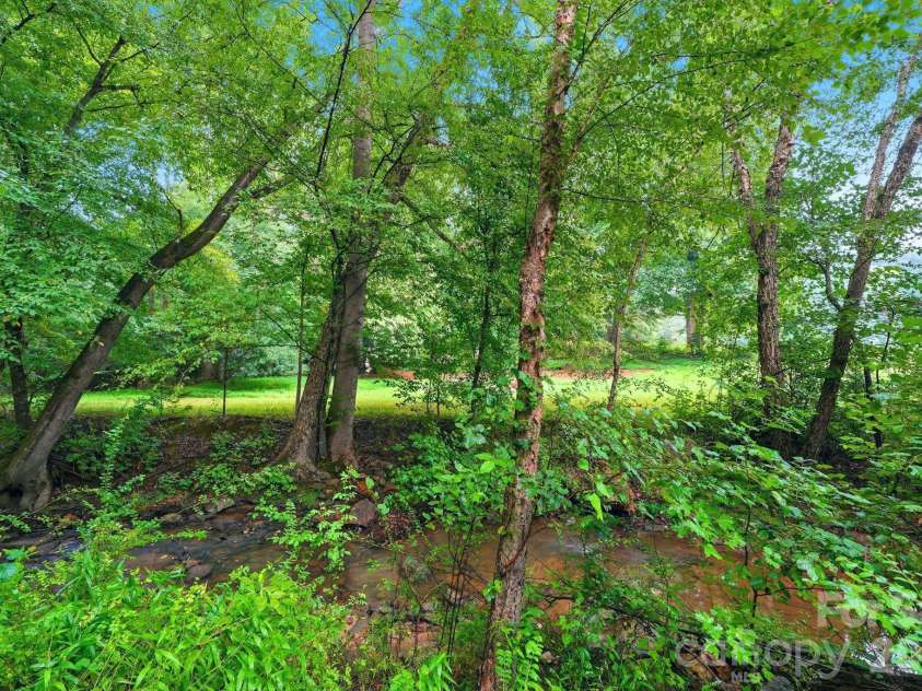 721 Canterbury Road, Kings Mountain, NC 28086.  MLS# CAR4410865, YatesRealty ID 47773. 
