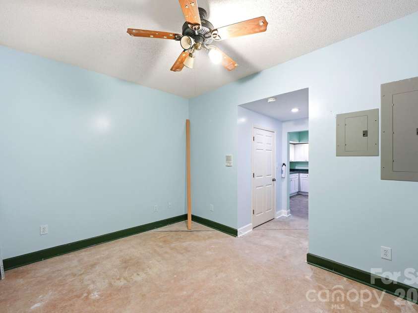 721 Canterbury Road, Kings Mountain, NC 28086.  MLS# CAR4410865, YatesRealty ID 47773. Basement Flex Room